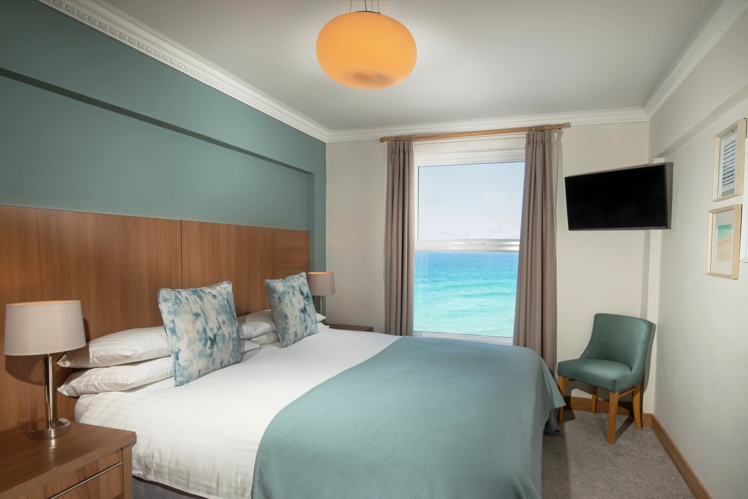 £300 Accommodation Voucher
